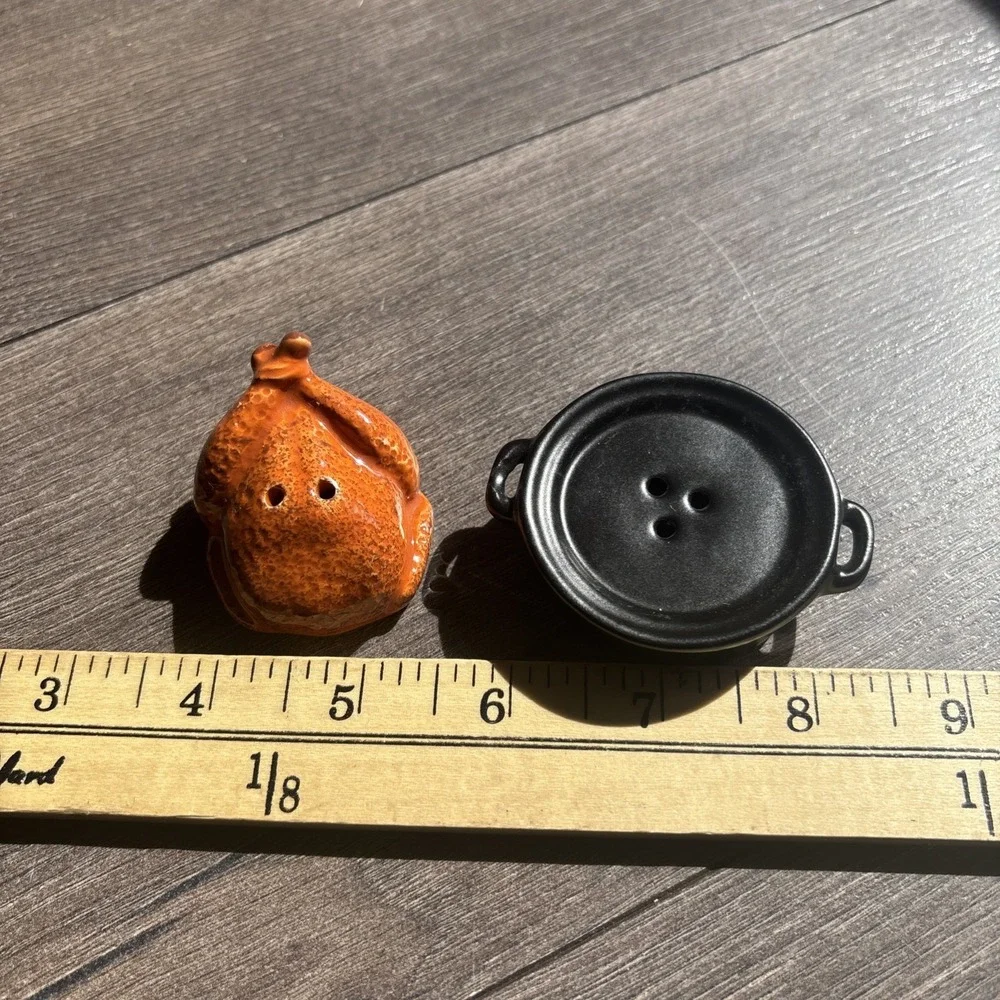 Vintage Stoneware FALL THANKSGIVING TURKEY Salt Pepper Shakers Set Cottage